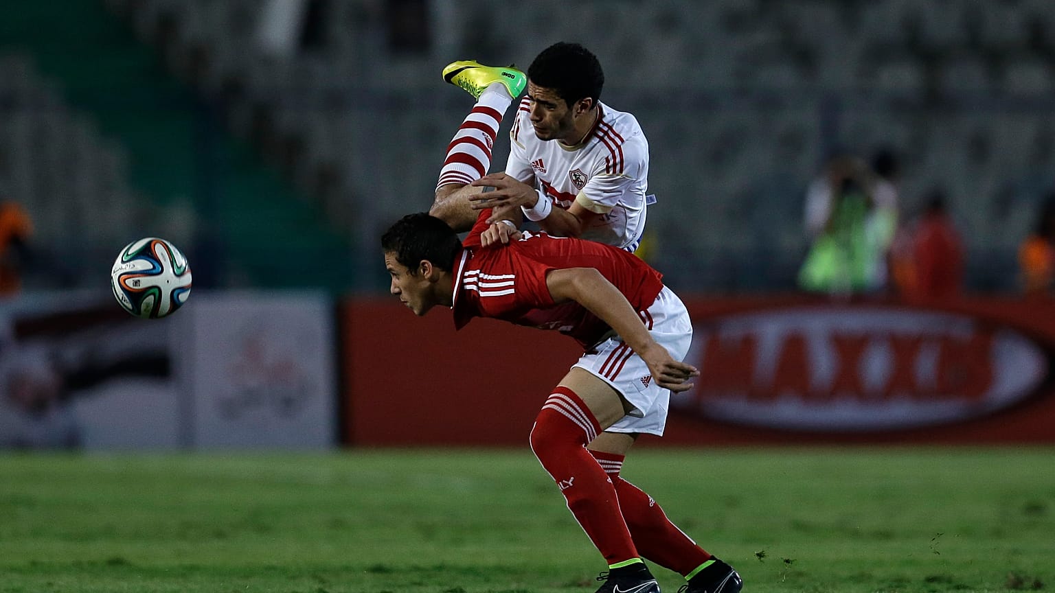 صورة من الأرشيف (2014) لإحدى المواجهات بين الزمالك والأهلي 