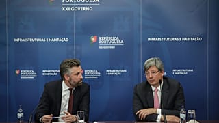 Governo assume controlo público da TAP