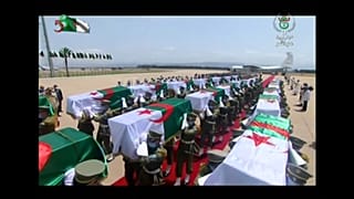 Les restes de 24 combattants rapatriés de France en Algérie 