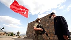 Milli Savunma Bakanı Hulusi Akar, Irak sınırında