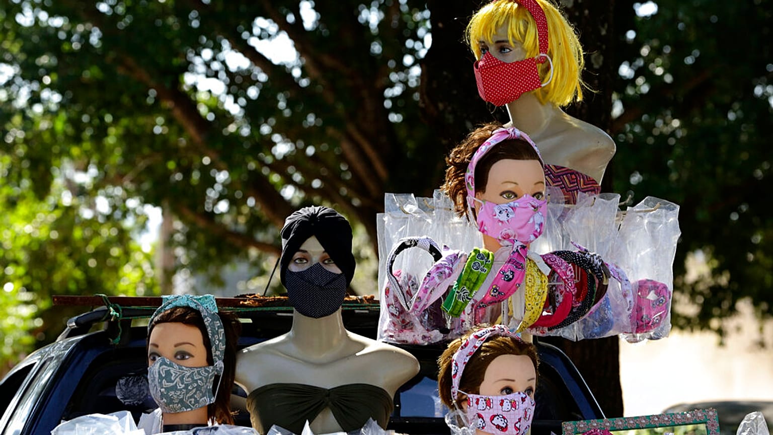 Bolsonaro travou lei que generalizava obrigatoriedade de uso de máscara