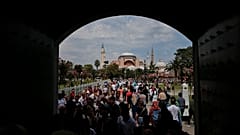 Rus Ortodoks Kilisesi'nden Ayasofya yorumu: 'Orta Çağ'a geri dönemeyiz'