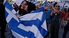 Πανηγυρισμοί των υποστηρικών του όχι μετά το δημοψήφισμα του 2015