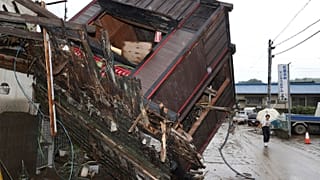 Unwetter in Japan: 35 Tote, 200.000 Menschen auf der Flucht
