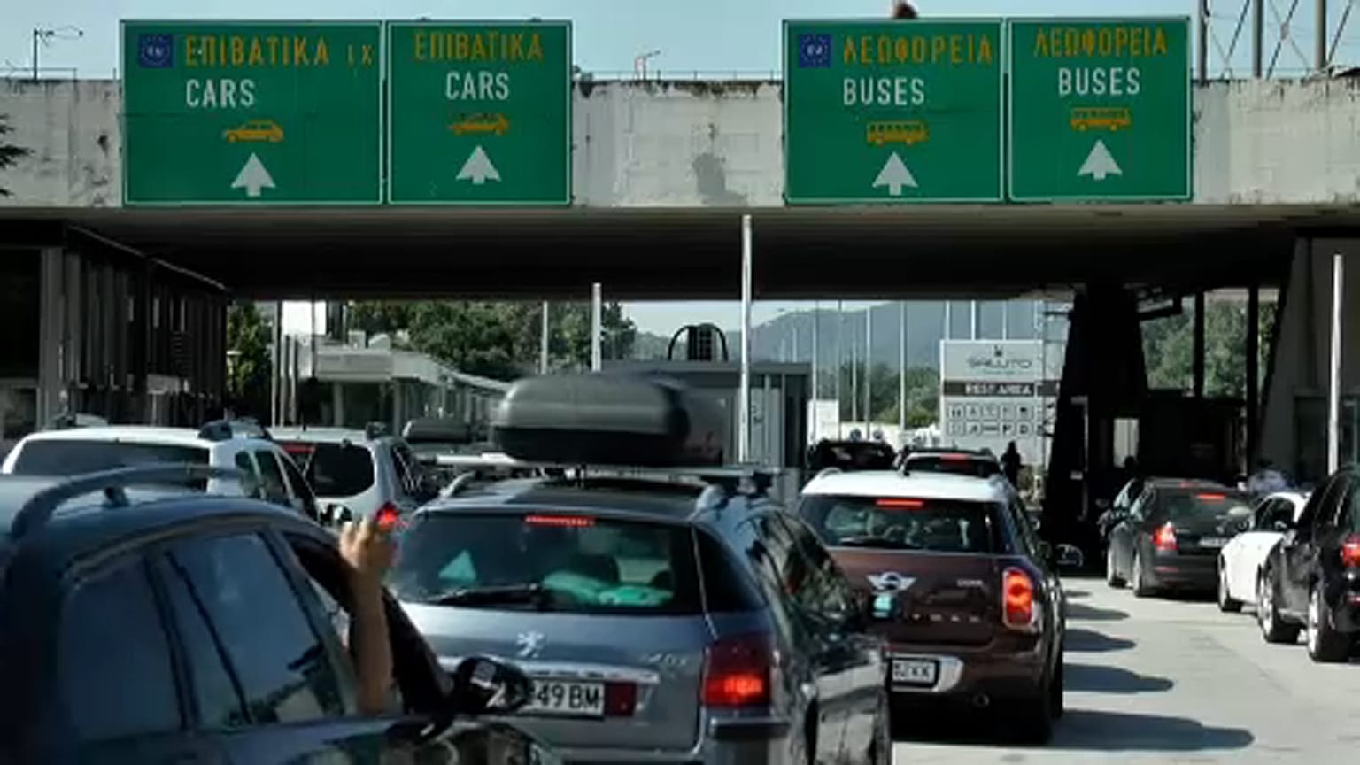 Κλείνει τα σύνορα για τους Σέρβους η Ελλάδα λόγω COVID-19