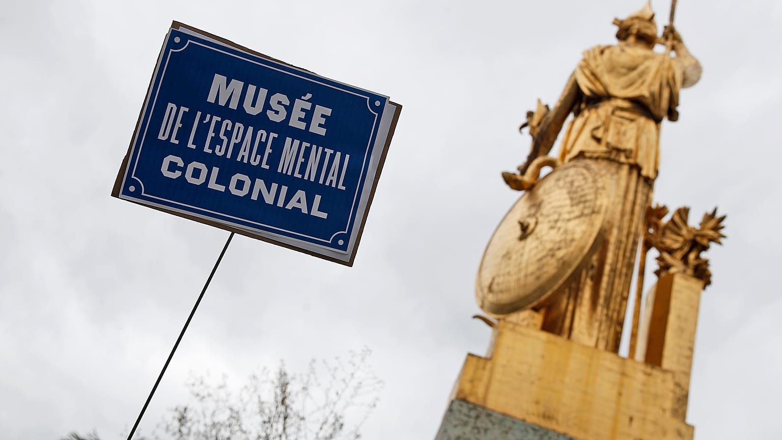 Un "decolonial Tour" bloqué à Paris dimanche