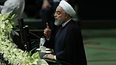 İran parlamentosu, Cumhurbaşkanı Ruhani'yi sorgulayacak