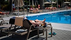 Κύπρος: Νέες οδηγίες για τις πισίνες