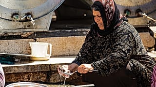 Bir kadın sığınmacı