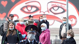 Российских чиновников заставят уважать граждан