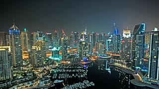 بعد أشهر من الإغلاق بسبب فيروس كورونا.. دبي تفتح أبوابها مجددا للسياح
