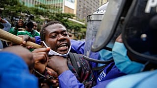 Protesto em Nairóbi acaba com dezenas de detenções