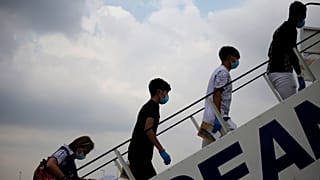 Από την Ελλάδα στην Πορτογαλία - Νέα ζωή για 25 ασυνόδευτα προσφυγόπουλα