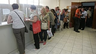 Ελλάδα: Τέλος στην ταλαιπωρία στις εφορίες  - Ηλεκτρονικές πλέον οι συναλλαγές