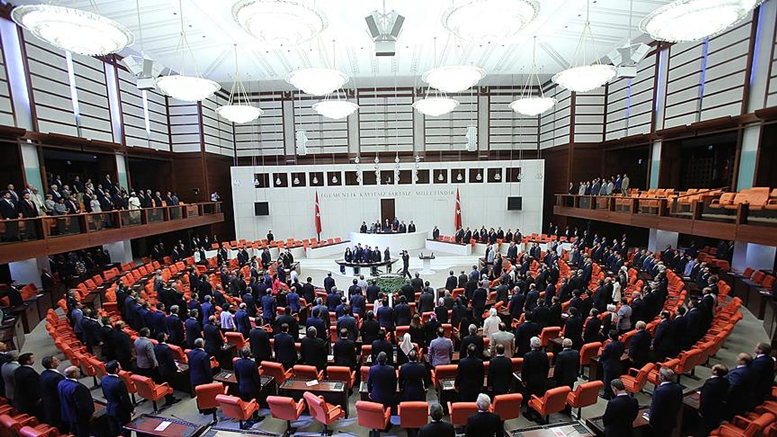 Çoklu Baro düzenlemesine itiraz yolu açık mı? Uzmanlar değerlendiriyor 
