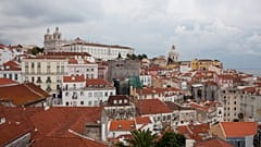 El alcalde de Lisboa planea convertir los alquileres de Airbnb en casas para los trabajadores clave