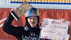 L'Australien Alex Pullin lors de la Coupe du monde de snowboard cross à Feldberg, en Allemagne, le 12 février 2017