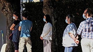 Campaña de detección masiva en Montargis después de la aparición de un foco Covid-19 en esta localidad el 7 de julio de 2020.
