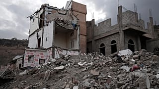 منزل الطفلة بثينة الريمي التي أضحت رمزا للنزاع اليميني، بعد أن دمرته غارة جوية للتحالف بقيادة السعودية على مدينة صنعاء - 2018/08/02