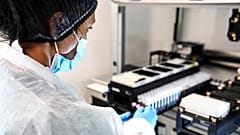 Dutzende aktive Coronavirus-Cluster in Frankreich