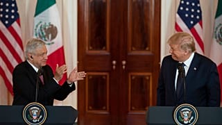 López Obrador y Trump, halagos entre amigos en la Casa Blanca