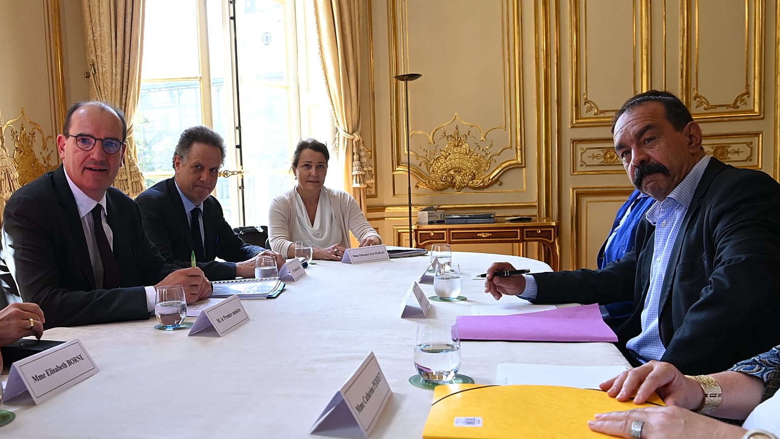 Jean Castex et les syndicats : première prise de contact