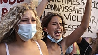 Korsika'da kadınlara yönelik şiddet ve cinsel saldırıya karşı düzenlenen bir protesto (Arşiv)