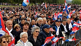 „Hitlergruß und Dosenbier“: Nationalrat gegen Bleiburg-Treffen