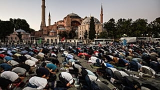 Айя-София: мечеть как политика