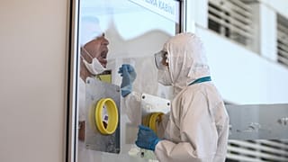 Antalya Havalimanı'nda Covid-19 laboratuvarı / Arşiv