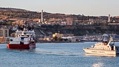 Llegan 800 migrantes a Lampedusa en 48 horas