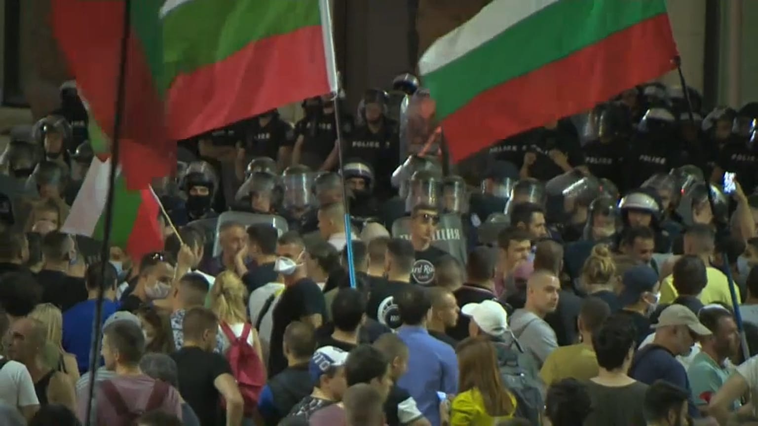 Le notti di protesta nei Balcani: Vučić e Borissov nel mirino di serbi e bulgari 