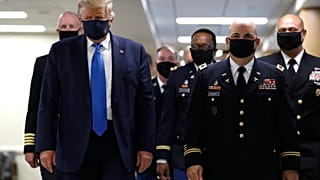 Trump jetzt mit Maske