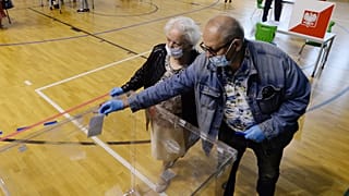 Polonyalı seçmen cumhurbaşkanı seçimi için sandık başında