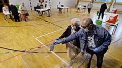 Präsidentschaftswahl: Duda und Trzaskowski fast gleichauf