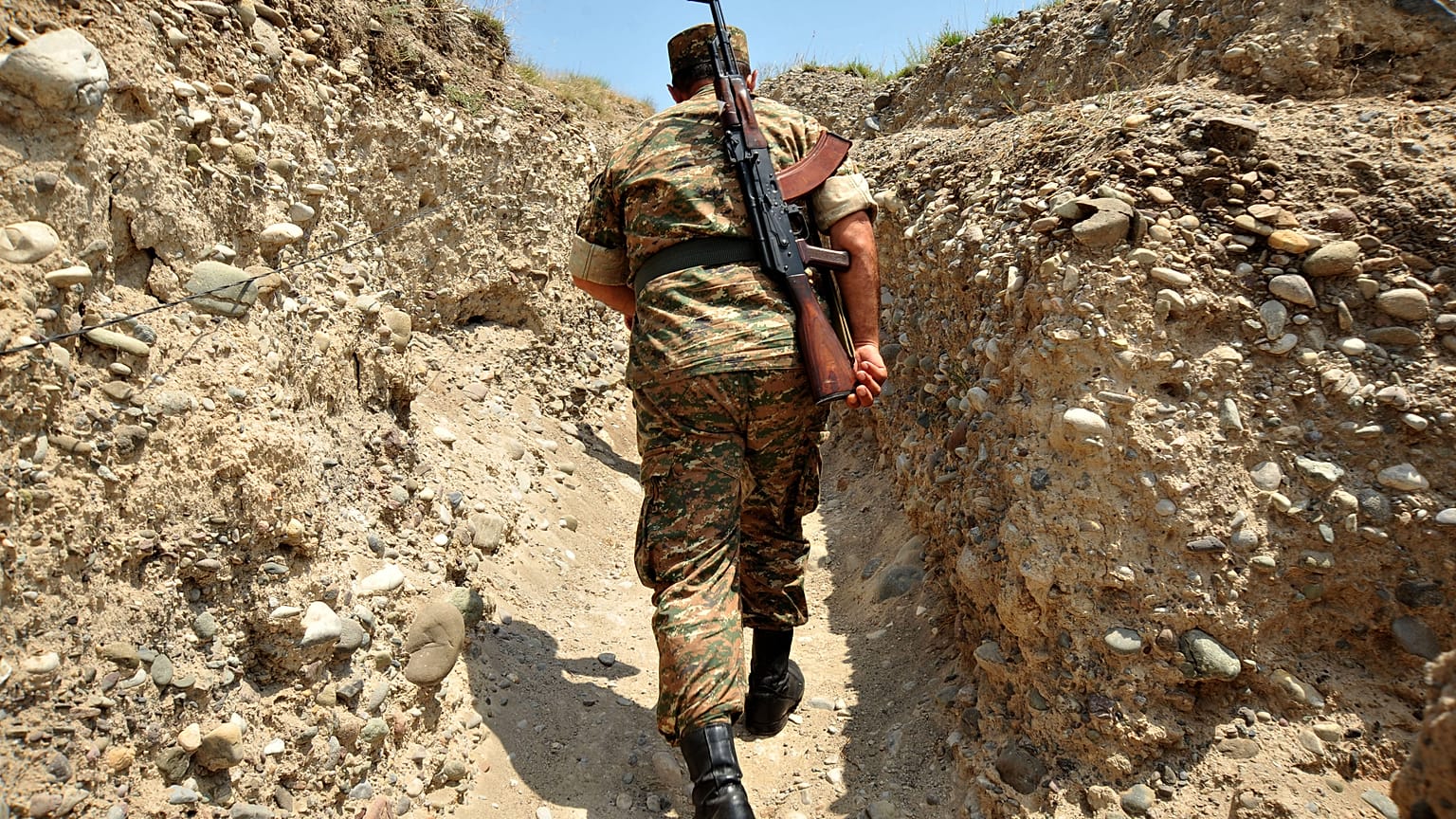 Photo d'archives - Soldat arménien dans le Haut-Karabakh, le 11/07/2012