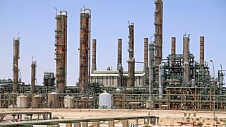 مصفاة نفطية في راس لانوف الليبية 