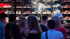 Rassismus? Polizei Stuttgart sucht nach "nichtdeutschen Eltern" von 20 Verdächtigen