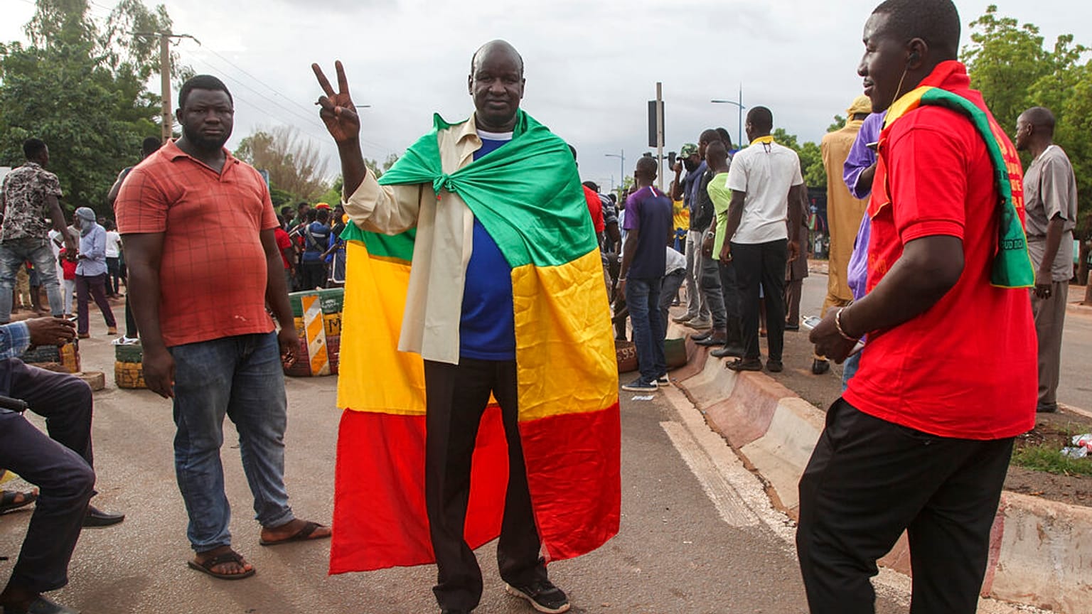 Manifestants à Bamako, le 10 juillet 2020.