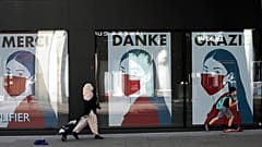 La menace du Covid-19 pèse lourd à travers le monde