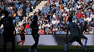 Des spectateurs en tribune dans le stade Océane au Havre pour la première rencontre avec public depuis le confinement, match amical entre le PSG et Le Havre Athletic Club