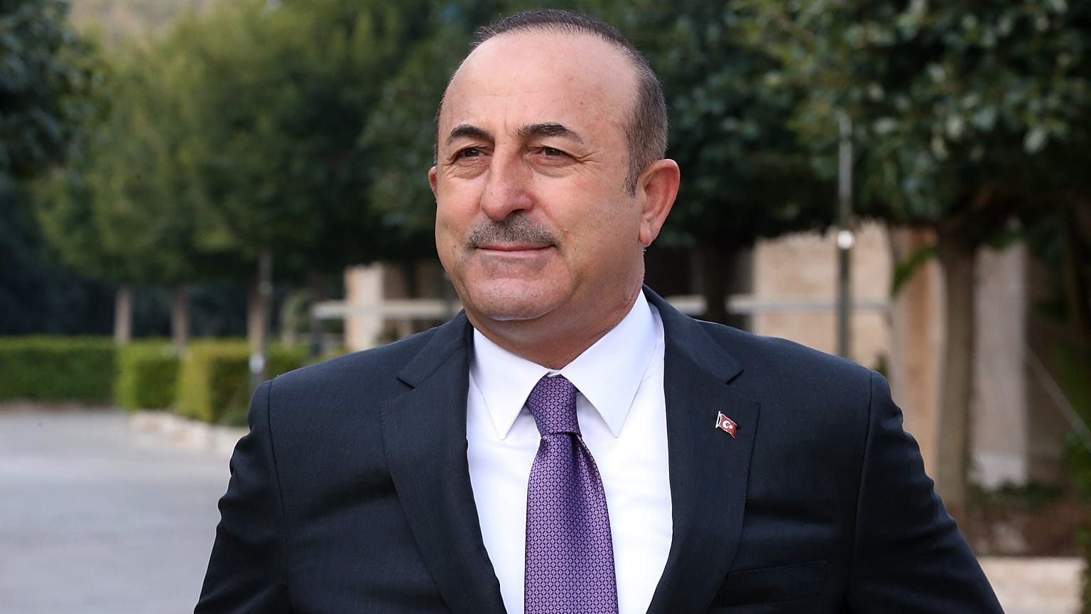 Τσαβούσογλου: «Η Ελλάδα η τελευταία χώρα που μπορεί να σχολιάζει την Τουρκία για την Αγία Σοφία»