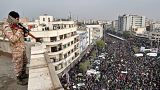 يوم الإعدامات في إيران.. الإعلان عن تنفيذ ثلاثة أحكام وتثبيت ثلاثة أخرى
