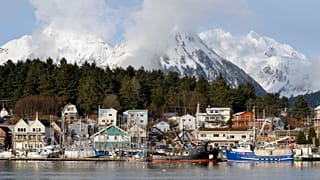 Статую правителя русских владений на Аляске уберут из центра Ситки 