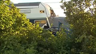 Egymásba rohant két cseh vonat
