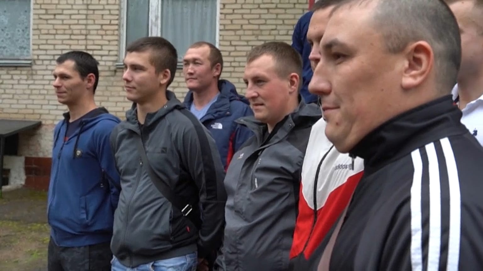 Первая группа добровольцев