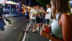 Wegen illegaler Partys - Mallorca macht Ballermann dicht