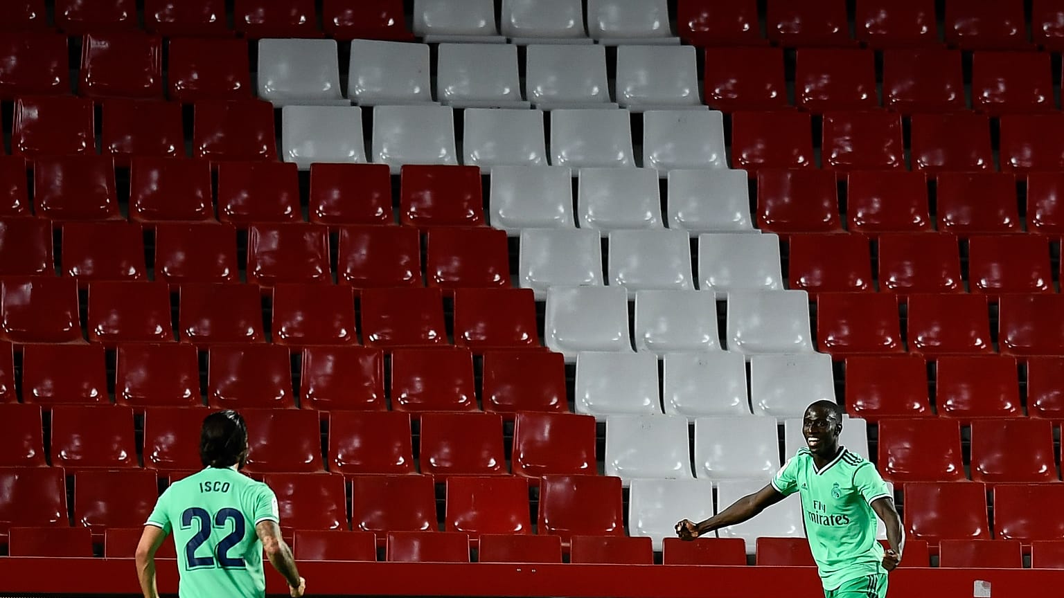 Ferland Mendy festeja golo do Real Madrid