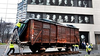 Eine kleine Botschaft übersteht 75 Jahre und bringt Menschen zusammen