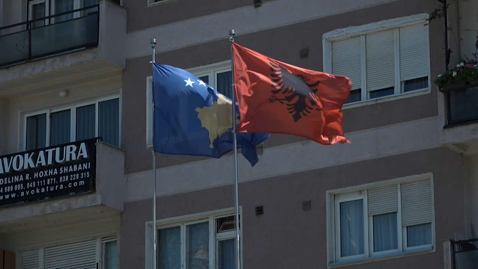 Wiederbeginn mit Zweifeln: EU vermittelt Gespräche zwischen Serbien und Kosovo
